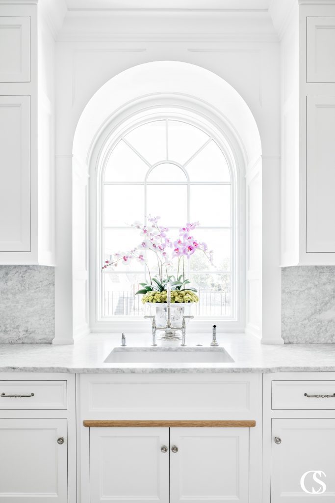Natural light should always play a part in the best custom cabinets for kitchens, not only for the functional work it does but the beauty it lends the space.