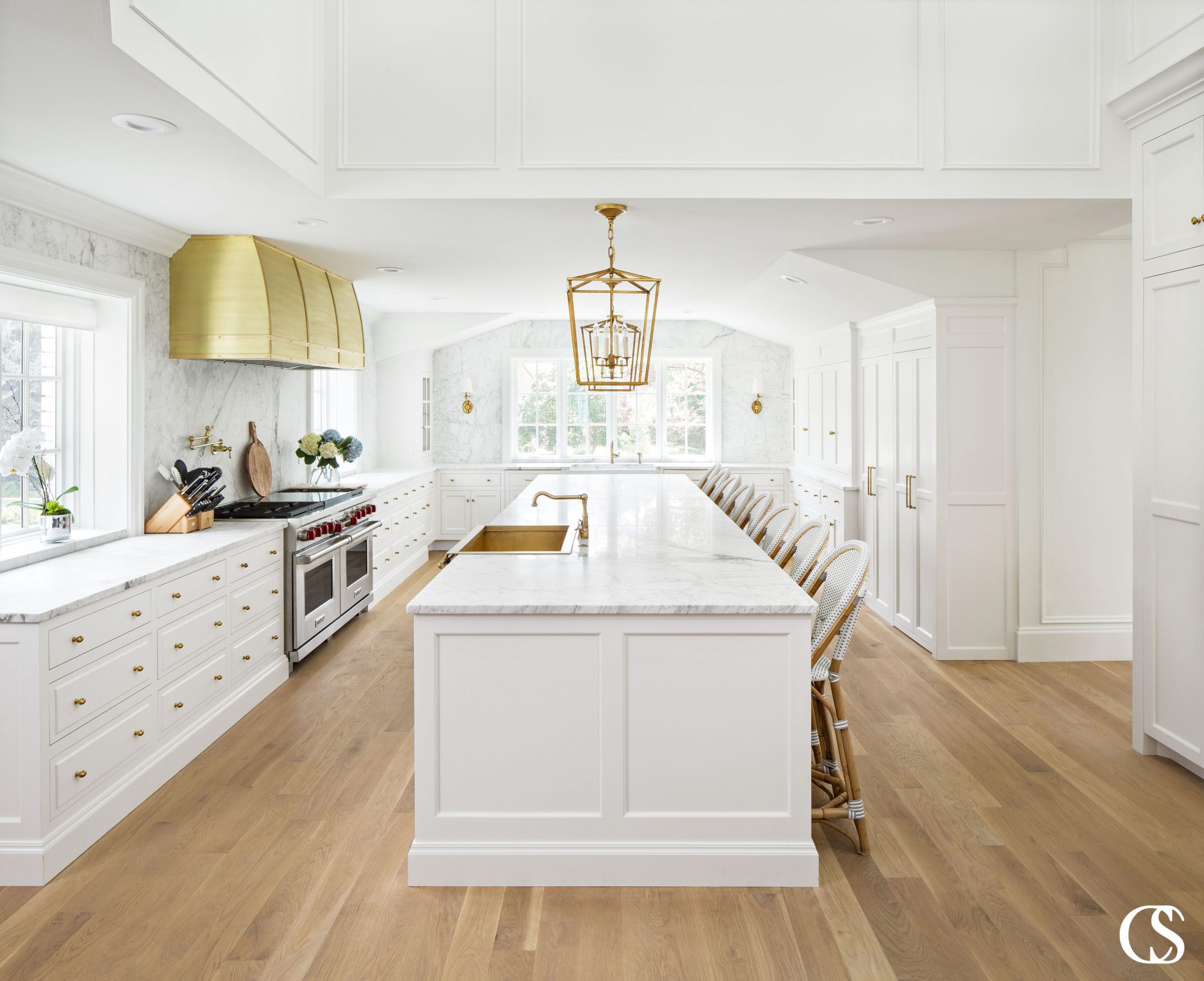 KITCHEN ISLANDS – Christopher Scott Cabinetry